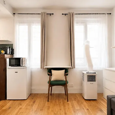 Gobelins Refined Flat Near Latin Quarter
