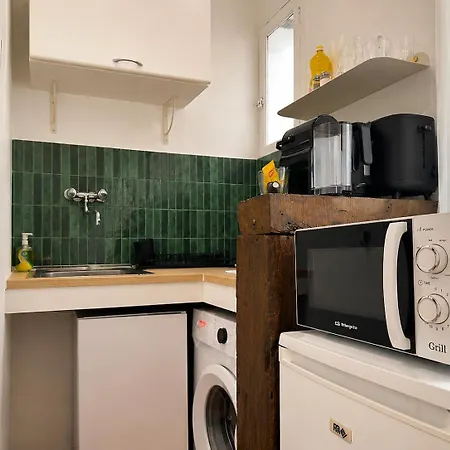 Gobelins Refined Flat Near Latin Quarter